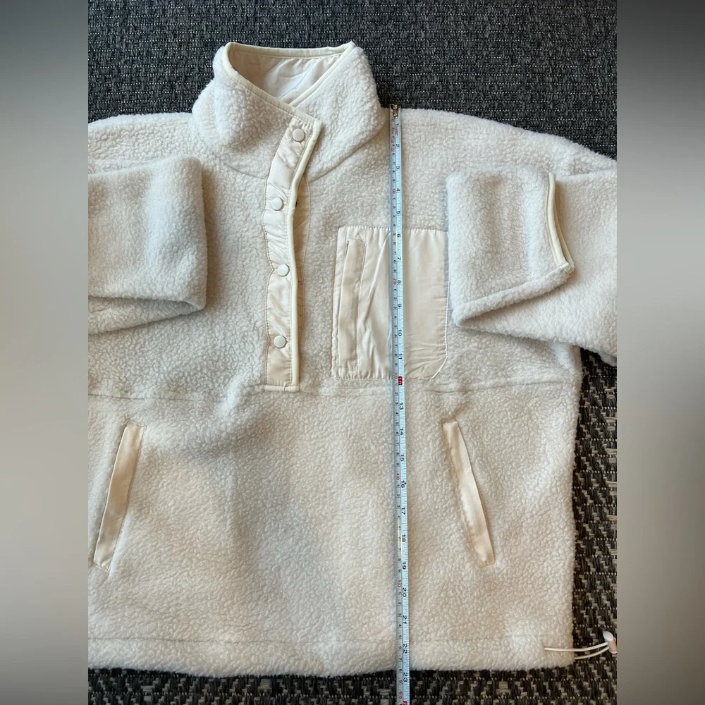 NWT Wilo The Label snap funnel neck fleece pullover in cream/beige size XS women - Picture 4 of 10